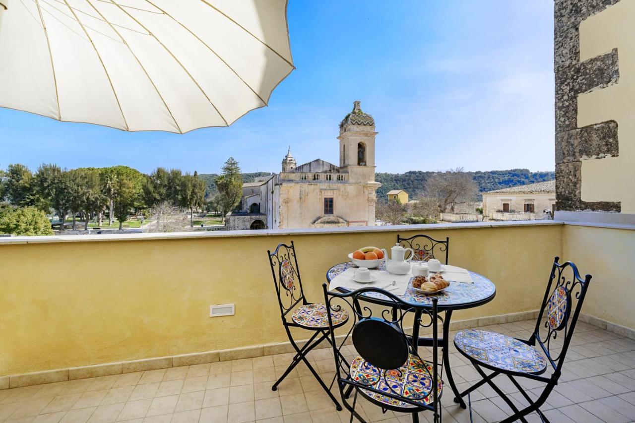 Hyblaliferooms Ragusa Dış mekan fotoğraf